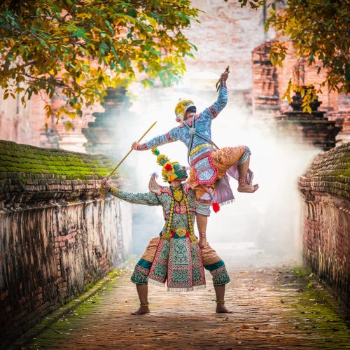 khon-is-art-culture-thailand-dancing-in-masked-tos-CS3Y43X.jpg